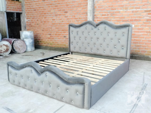 giường 1m8 màu hồng